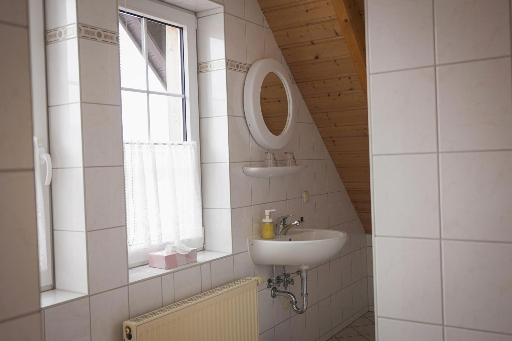 B&B Talstation Ferienwohnung Fuer 2 Personen Horselberg-Hainich Exteriér fotografie